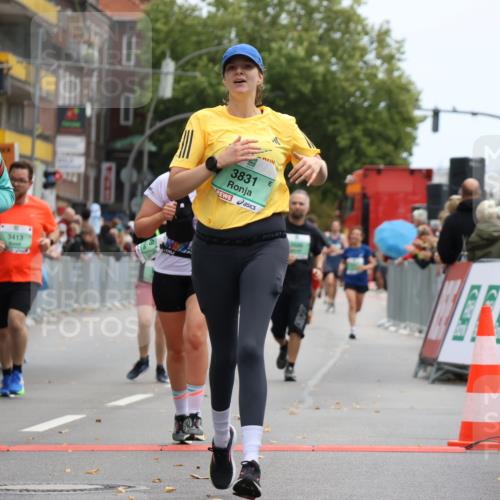 21.09.2025 - PSD Bank Halbmarathon Strokosch-Dieckow http://msf.ph/oto/8946791 21.09.2025 12:16:52 Ziel 1193, 1513, 1599, 2877, 3028, 3115, 3128, 3413, 3500, 3734, 3773, 3831 meine-sportfotos.de