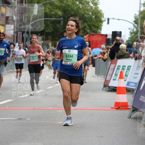 21.09.2025 - PSD Bank Halbmarathon Strokosch-Dieckow http://msf.ph/oto/8946820 21.09.2025 12:17:07 Ziel 1061, 3018, 3028, 3334, 3496, 3500, 3874, 4032 meine-sportfotos.de
