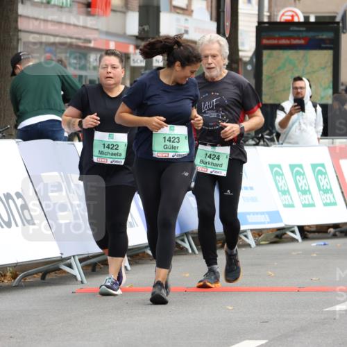 21.09.2025 - PSD Bank Halbmarathon Strokosch-Dieckow http://msf.ph/oto/8946842 21.09.2025 12:55:07 Ziel 1422, 1423, 1424, 1425, 3854 meine-sportfotos.de