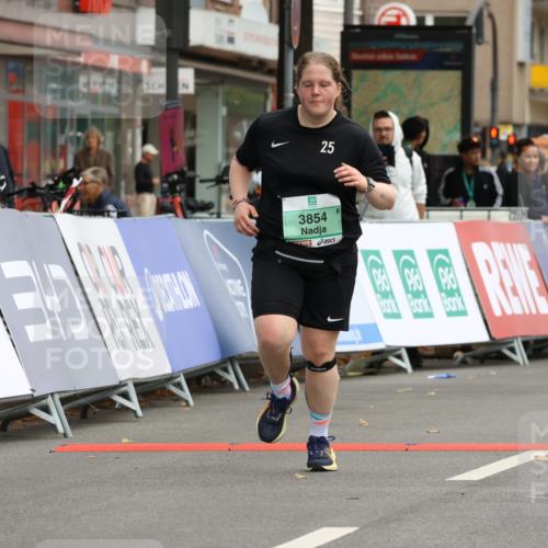 21.09.2025 - PSD Bank Halbmarathon Strokosch-Dieckow http://msf.ph/oto/8946849 21.09.2025 12:55:13 Ziel 1422, 1423, 1424, 1425, 3854 meine-sportfotos.de