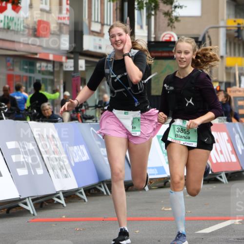21.09.2025 - PSD Bank Halbmarathon Strokosch-Dieckow http://msf.ph/oto/8946872 21.09.2025 12:56:33 Ziel 3833, 3855 meine-sportfotos.de