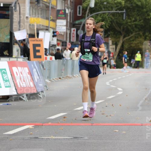 21.09.2025 - PSD Bank Halbmarathon Strokosch-Dieckow http://msf.ph/oto/8946886 21.09.2025 12:57:23 Ziel 1047 meine-sportfotos.de