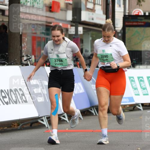 21.09.2025 - PSD Bank Halbmarathon Strokosch-Dieckow http://msf.ph/oto/8946910 21.09.2025 12:59:06 Ziel 3590, 3768 meine-sportfotos.de