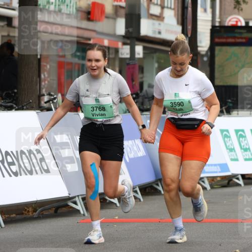21.09.2025 - PSD Bank Halbmarathon Strokosch-Dieckow http://msf.ph/oto/8946911 21.09.2025 12:59:07 Ziel 3590, 3768 meine-sportfotos.de