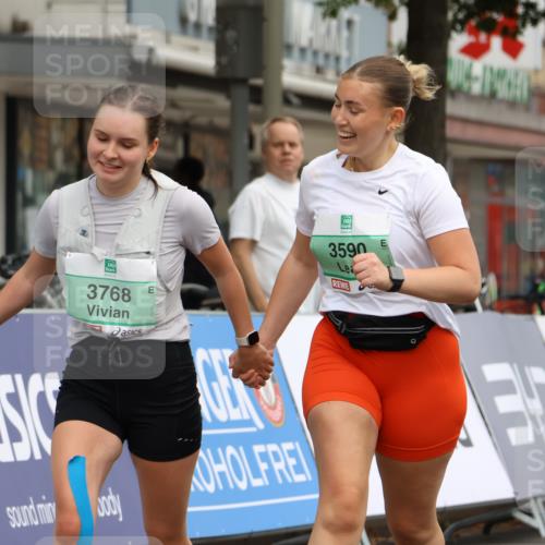 21.09.2025 - PSD Bank Halbmarathon Strokosch-Dieckow http://msf.ph/oto/8946921 21.09.2025 12:59:08 Ziel 3590, 3768 meine-sportfotos.de