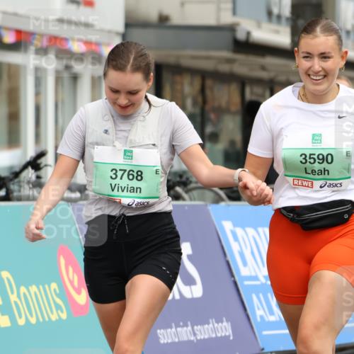 21.09.2025 - PSD Bank Halbmarathon Strokosch-Dieckow http://msf.ph/oto/8946926 21.09.2025 12:59:09 Ziel 3590, 3768 meine-sportfotos.de