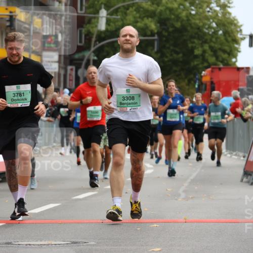 21.09.2025 - PSD Bank Halbmarathon Strokosch-Dieckow http://msf.ph/oto/8946977 21.09.2025 12:17:26 Ziel 1143, 1144, 1145, 1590, 2852, 3308, 3523, 3609, 3781 meine-sportfotos.de