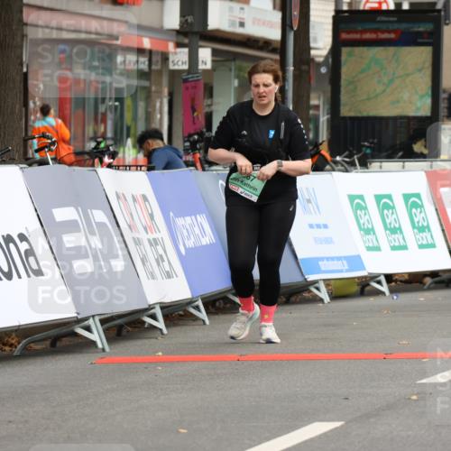 21.09.2025 - PSD Bank Halbmarathon Strokosch-Dieckow http://msf.ph/oto/8946991 21.09.2025 13:02:45 Ziel 1048, 1559, 3867 meine-sportfotos.de