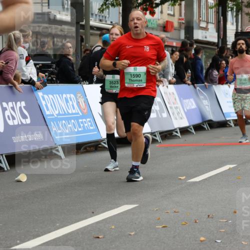 21.09.2025 - PSD Bank Halbmarathon Strokosch-Dieckow http://msf.ph/oto/8946994 21.09.2025 12:17:32 Ziel 1119, 1207, 1590, 1753, 1754, 2937, 3120, 3308, 3310, 3523, 3781, 4027 meine-sportfotos.de