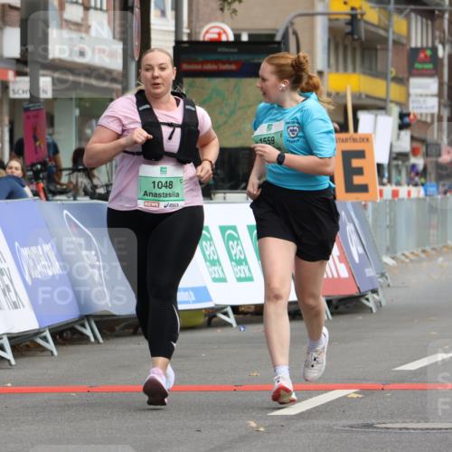 21.09.2025 - PSD Bank Halbmarathon Strokosch-Dieckow http://msf.ph/oto/8947002 21.09.2025 13:02:50 Ziel 1048, 1559, 3867 meine-sportfotos.de