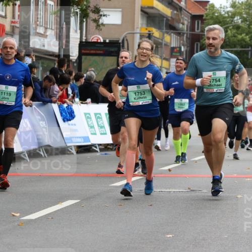 21.09.2025 - PSD Bank Halbmarathon Strokosch-Dieckow http://msf.ph/oto/8947009 21.09.2025 12:17:37 Ziel 1119, 1207, 1503, 1590, 1753, 1754, 2831, 2869, 2937, 3120, 3171, 3195, 3247, 3310, 3462, 3523, 4023, 4027 meine-sportfotos.de