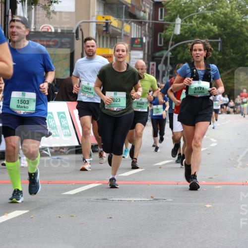 21.09.2025 - PSD Bank Halbmarathon Strokosch-Dieckow http://msf.ph/oto/8947020 21.09.2025 12:17:41 Ziel 1119, 1207, 1503, 1539, 1753, 1754, 2639, 2831, 2869, 2881, 2937, 3117, 3120, 3171, 3192, 3195, 3247, 3310, 3337, 3462, 4023, 4027 meine-sportfotos.de
