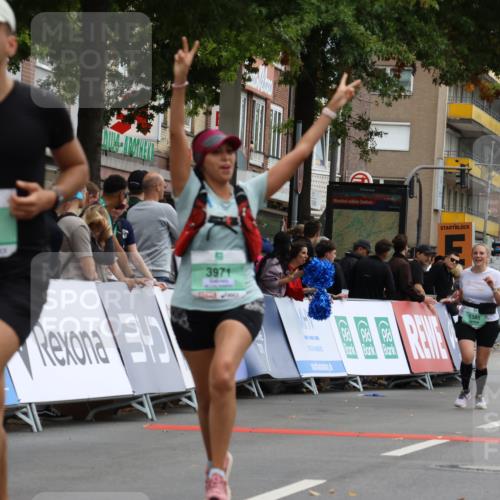 21.09.2025 - PSD Bank Halbmarathon Strokosch-Dieckow http://msf.ph/oto/8947084 21.09.2025 12:18:12 Ziel 1385, 2397, 3178, 3363, 3415, 3971 meine-sportfotos.de
