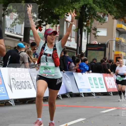 21.09.2025 - PSD Bank Halbmarathon Strokosch-Dieckow http://msf.ph/oto/8947091 21.09.2025 12:18:12 Ziel 1385, 2397, 3178, 3363, 3415, 3971 meine-sportfotos.de