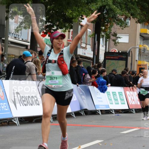 21.09.2025 - PSD Bank Halbmarathon Strokosch-Dieckow http://msf.ph/oto/8947093 21.09.2025 12:18:12 Ziel 1385, 2397, 3178, 3363, 3415, 3971 meine-sportfotos.de