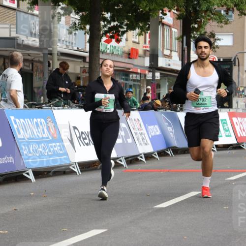 21.09.2025 - PSD Bank Halbmarathon Strokosch-Dieckow http://msf.ph/oto/8947107 21.09.2025 13:04:36 Ziel 3593, 3792 meine-sportfotos.de