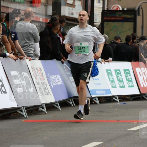 21.09.2025 - PSD Bank Halbmarathon Strokosch-Dieckow http://msf.ph/oto/8947115 21.09.2025 12:18:20 Ziel 1290, 1292, 1385, 3178, 3642, 3971 meine-sportfotos.de