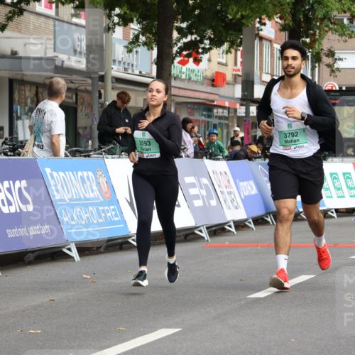 21.09.2025 - PSD Bank Halbmarathon Strokosch-Dieckow http://msf.ph/oto/8947116 21.09.2025 13:04:36 Ziel 3593, 3792 meine-sportfotos.de