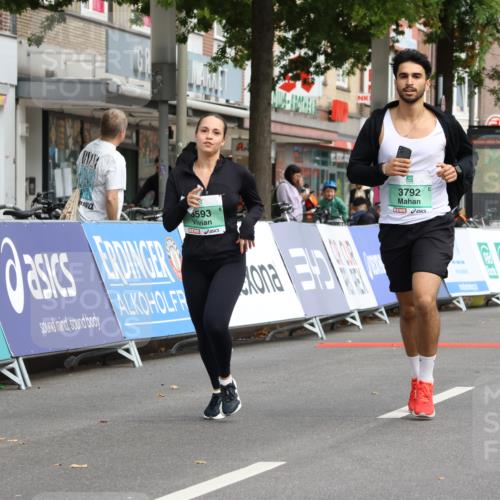 21.09.2025 - PSD Bank Halbmarathon Strokosch-Dieckow http://msf.ph/oto/8947126 21.09.2025 13:04:37 Ziel 3593, 3792 meine-sportfotos.de