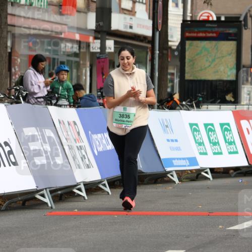 21.09.2025 - PSD Bank Halbmarathon Strokosch-Dieckow http://msf.ph/oto/8947136 21.09.2025 13:06:16 Ziel 3835 meine-sportfotos.de