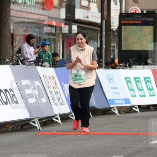 21.09.2025 - PSD Bank Halbmarathon Strokosch-Dieckow http://msf.ph/oto/8947141 21.09.2025 13:06:17 Ziel 3835 meine-sportfotos.de
