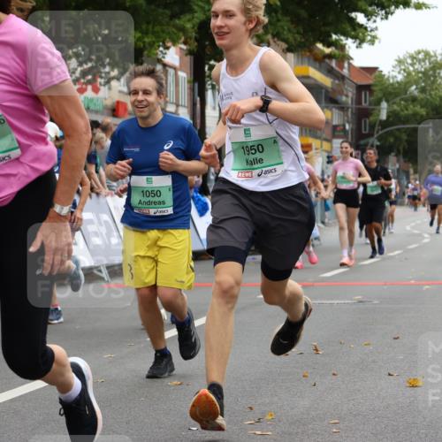 21.09.2025 - PSD Bank Halbmarathon Strokosch-Dieckow http://msf.ph/oto/8947155 21.09.2025 12:18:44 Ziel 1050, 1541, 1637, 1638, 1950, 2973, 2974, 3282, 3486, 3563, 3752, 3796 meine-sportfotos.de