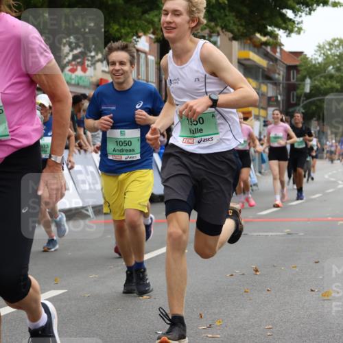21.09.2025 - PSD Bank Halbmarathon Strokosch-Dieckow http://msf.ph/oto/8947157 21.09.2025 12:18:44 Ziel 1050, 1541, 1637, 1638, 1950, 2973, 2974, 3282, 3486, 3563, 3752, 3796 meine-sportfotos.de