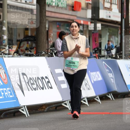 21.09.2025 - PSD Bank Halbmarathon Strokosch-Dieckow http://msf.ph/oto/8947158 21.09.2025 13:06:18 Ziel 3835 meine-sportfotos.de