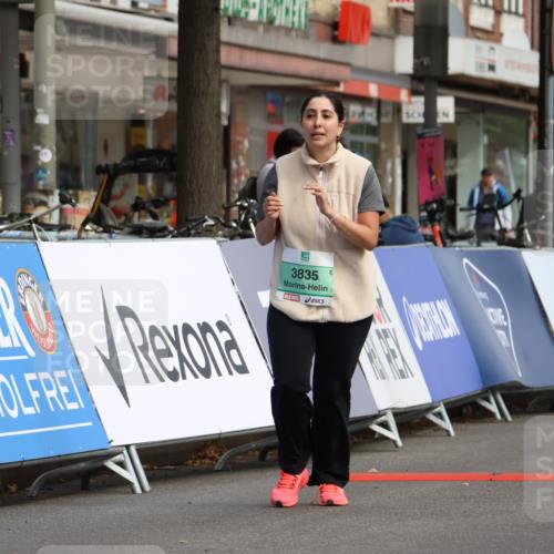 21.09.2025 - PSD Bank Halbmarathon Strokosch-Dieckow http://msf.ph/oto/8947166 21.09.2025 13:06:18 Ziel 3835 meine-sportfotos.de