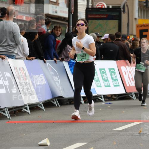 21.09.2025 - PSD Bank Halbmarathon Strokosch-Dieckow http://msf.ph/oto/8947189 21.09.2025 12:18:53 Ziel 1541, 1637, 1638, 3268, 3282, 3306, 3417, 3437, 3900 meine-sportfotos.de