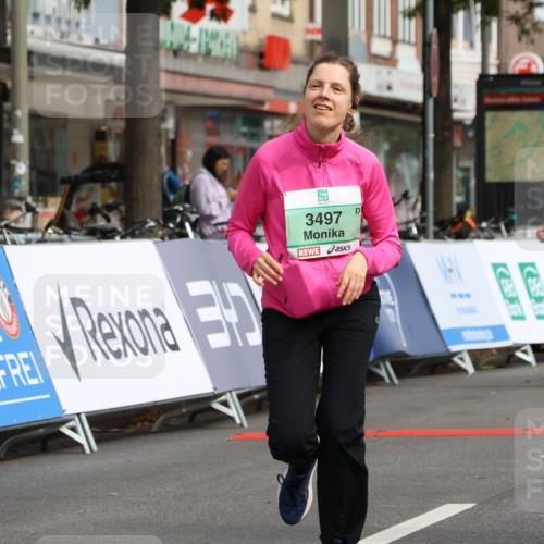 21.09.2025 - PSD Bank Halbmarathon Strokosch-Dieckow http://msf.ph/oto/8947199 21.09.2025 13:06:42 Ziel 3497, 3991 meine-sportfotos.de
