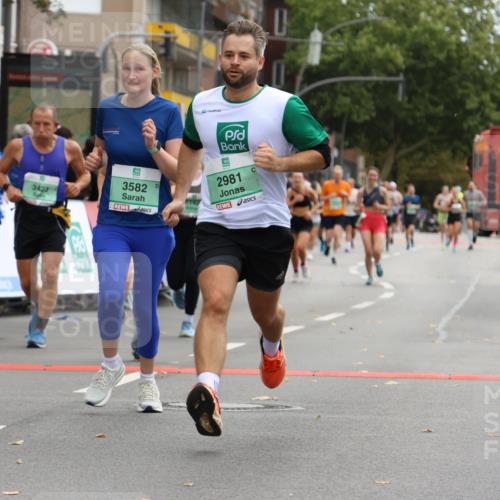 21.09.2025 - PSD Bank Halbmarathon Strokosch-Dieckow http://msf.ph/oto/8947240 21.09.2025 12:19:17 Ziel 1142, 2002, 2981, 3293, 3423, 3582, 3720, 3977 meine-sportfotos.de