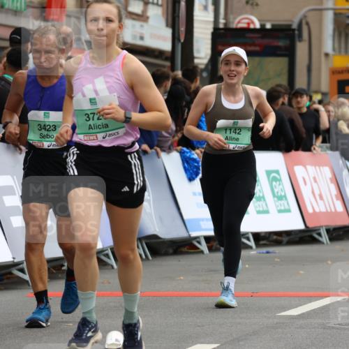 21.09.2025 - PSD Bank Halbmarathon Strokosch-Dieckow http://msf.ph/oto/8947244 21.09.2025 12:19:20 Ziel 1142, 2002, 2981, 3293, 3423, 3582, 3720, 3977 meine-sportfotos.de