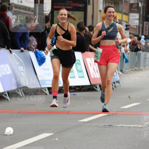 21.09.2025 - PSD Bank Halbmarathon Strokosch-Dieckow http://msf.ph/oto/8947250 21.09.2025 12:19:27 Ziel 1142, 3423, 3662, 3663, 3720 meine-sportfotos.de
