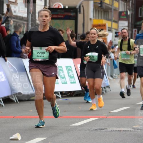 21.09.2025 - PSD Bank Halbmarathon Strokosch-Dieckow http://msf.ph/oto/8947285 21.09.2025 12:19:42 Ziel 1004, 2714, 2799, 3111, 3122, 3253, 3501, 3528, 3567, 3580, 3678, 4067 meine-sportfotos.de