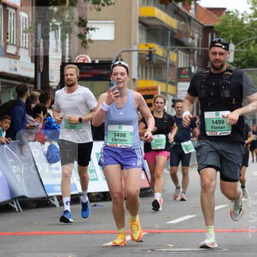 21.09.2025 - PSD Bank Halbmarathon Strokosch-Dieckow http://msf.ph/oto/8947311 21.09.2025 12:24:14 Ziel 1498, 1499, 3022, 3281, 3419, 3602 meine-sportfotos.de