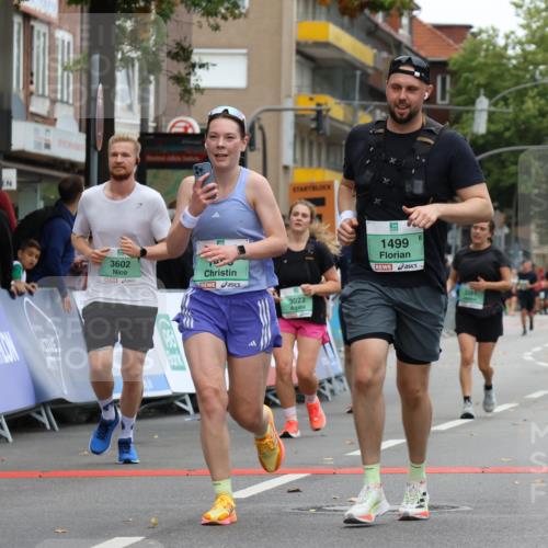 21.09.2025 - PSD Bank Halbmarathon Strokosch-Dieckow http://msf.ph/oto/8947313 21.09.2025 12:24:15 Ziel 1498, 1499, 3022, 3281, 3419, 3602 meine-sportfotos.de