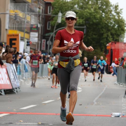 21.09.2025 - PSD Bank Halbmarathon Strokosch-Dieckow http://msf.ph/oto/8947363 21.09.2025 12:24:49 Ziel 2846, 3143, 3214, 3263, 3745, 3762 meine-sportfotos.de