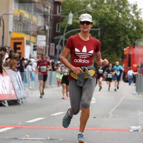 21.09.2025 - PSD Bank Halbmarathon Strokosch-Dieckow http://msf.ph/oto/8947367 21.09.2025 12:24:49 Ziel 2846, 3143, 3214, 3263, 3745, 3762 meine-sportfotos.de