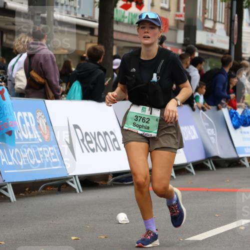 21.09.2025 - PSD Bank Halbmarathon Strokosch-Dieckow http://msf.ph/oto/8947374 21.09.2025 12:24:51 Ziel 2846, 3143, 3214, 3263, 3745, 3762 meine-sportfotos.de