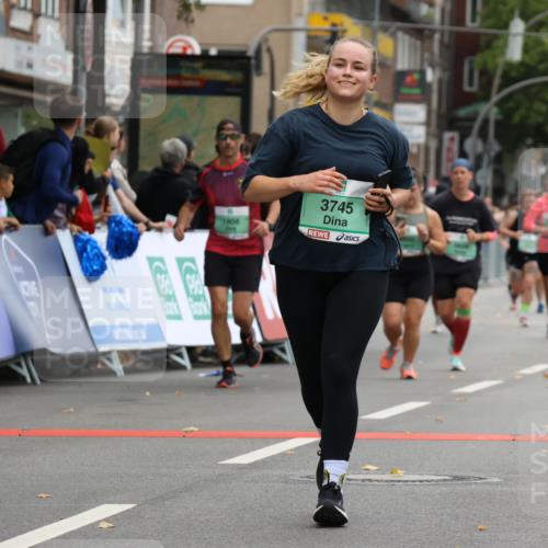 21.09.2025 - PSD Bank Halbmarathon Strokosch-Dieckow http://msf.ph/oto/8947376 21.09.2025 12:24:56 Ziel 1654, 1808, 3654, 3745, 3762, 3820 meine-sportfotos.de