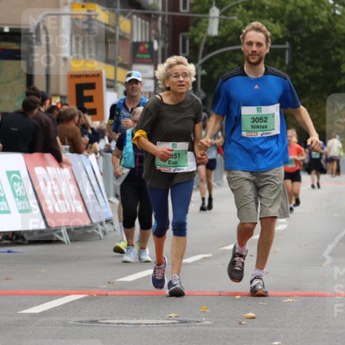 21.09.2025 - PSD Bank Halbmarathon Strokosch-Dieckow http://msf.ph/oto/8947378 21.09.2025 12:20:16 Ziel 1151, 1152, 1176, 2211, 3051, 3052, 3445 meine-sportfotos.de