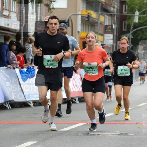 21.09.2025 - PSD Bank Halbmarathon Strokosch-Dieckow http://msf.ph/oto/8947395 21.09.2025 12:20:29 Ziel 1176, 1235, 2211, 3493, 3494, 3756 meine-sportfotos.de