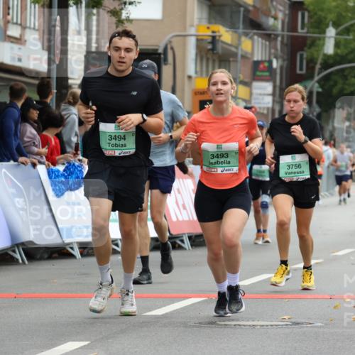 21.09.2025 - PSD Bank Halbmarathon Strokosch-Dieckow http://msf.ph/oto/8947397 21.09.2025 12:20:29 Ziel 1176, 1235, 2211, 3493, 3494, 3756 meine-sportfotos.de