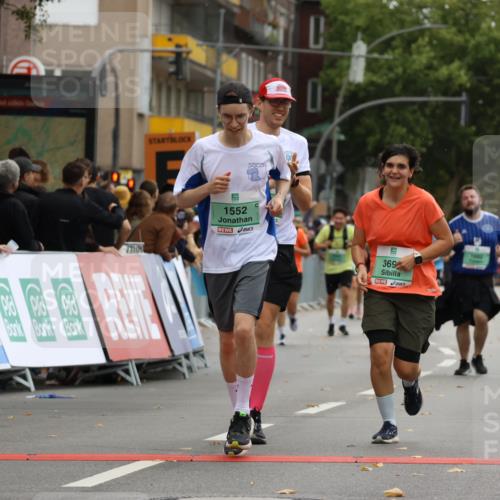 21.09.2025 - PSD Bank Halbmarathon Strokosch-Dieckow http://msf.ph/oto/8947405 21.09.2025 12:20:39 Ziel 1208, 1235, 1474, 1552, 3690, 3756 meine-sportfotos.de