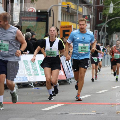 21.09.2025 - PSD Bank Halbmarathon Strokosch-Dieckow http://msf.ph/oto/8947430 21.09.2025 12:20:52 Ziel 1054, 1682, 3124, 3246, 3296, 3643, 3681 meine-sportfotos.de