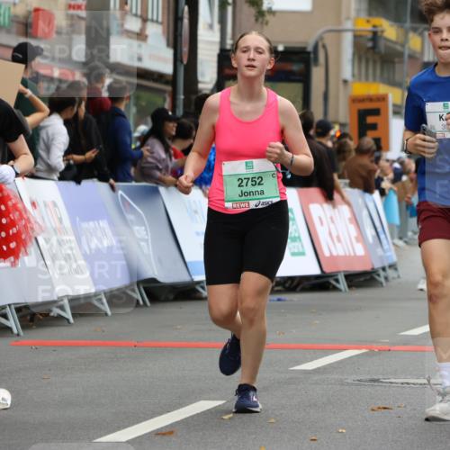 21.09.2025 - PSD Bank Halbmarathon Strokosch-Dieckow http://msf.ph/oto/8947484 21.09.2025 12:21:15 Ziel 1130, 2752, 2874, 2887, 3343, 3460, 3571, 3740, 3980 meine-sportfotos.de