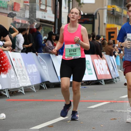 21.09.2025 - PSD Bank Halbmarathon Strokosch-Dieckow http://msf.ph/oto/8947486 21.09.2025 12:21:15 Ziel 1130, 2752, 2874, 2887, 3343, 3460, 3571, 3740, 3980 meine-sportfotos.de