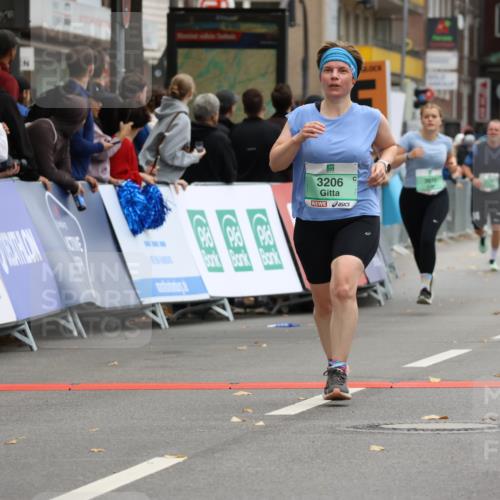 21.09.2025 - PSD Bank Halbmarathon Strokosch-Dieckow http://msf.ph/oto/8947515 21.09.2025 12:26:11 Ziel 3206, 3227, 3504, 3611 meine-sportfotos.de