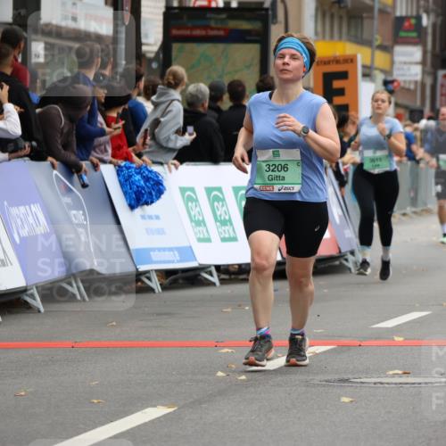 21.09.2025 - PSD Bank Halbmarathon Strokosch-Dieckow http://msf.ph/oto/8947524 21.09.2025 12:26:11 Ziel 3206, 3227, 3504, 3611 meine-sportfotos.de